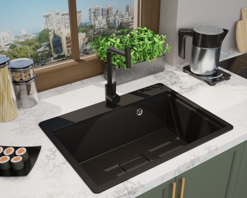 comfort_00xl_black_kitchen_window_1920_1536.jpg